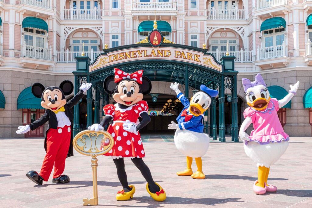 Mickey/Minnie/Donald/Daisy