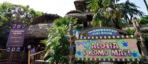 The Enchanted Tiki Room: Stitch นำเสนอ "Aloha E Komo Mai!"