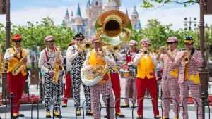 Shanghai Disneyland Band